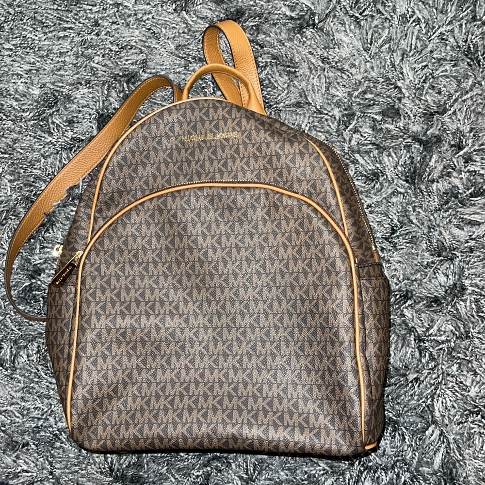 Women’s Michael kors backpack